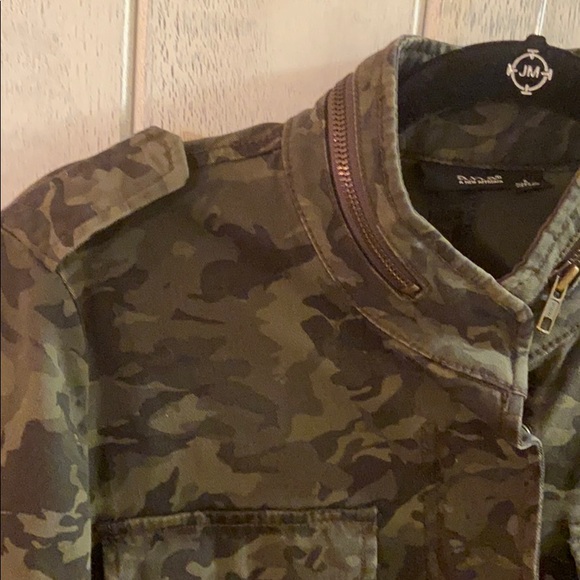 Camo jacket - Picture 6 of 11